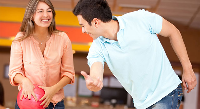 blog-couple-bowling