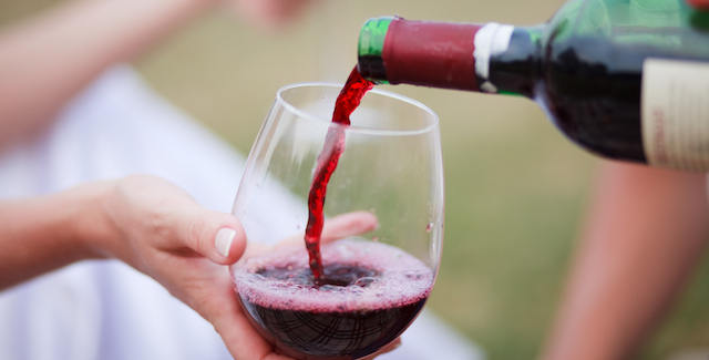 4 Health Benefits of Drinking Wine