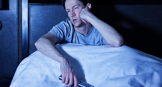 blog-sleeping-with-tv-on
