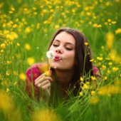 Survive allergy season with these tips