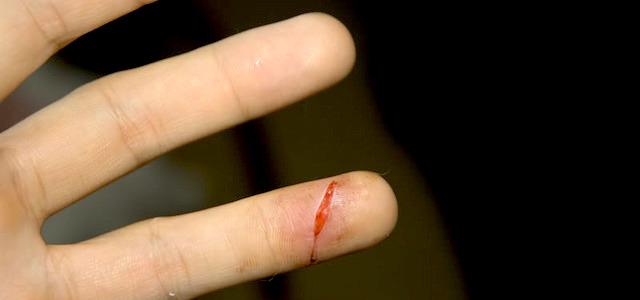 blog-paper-cut-hurts